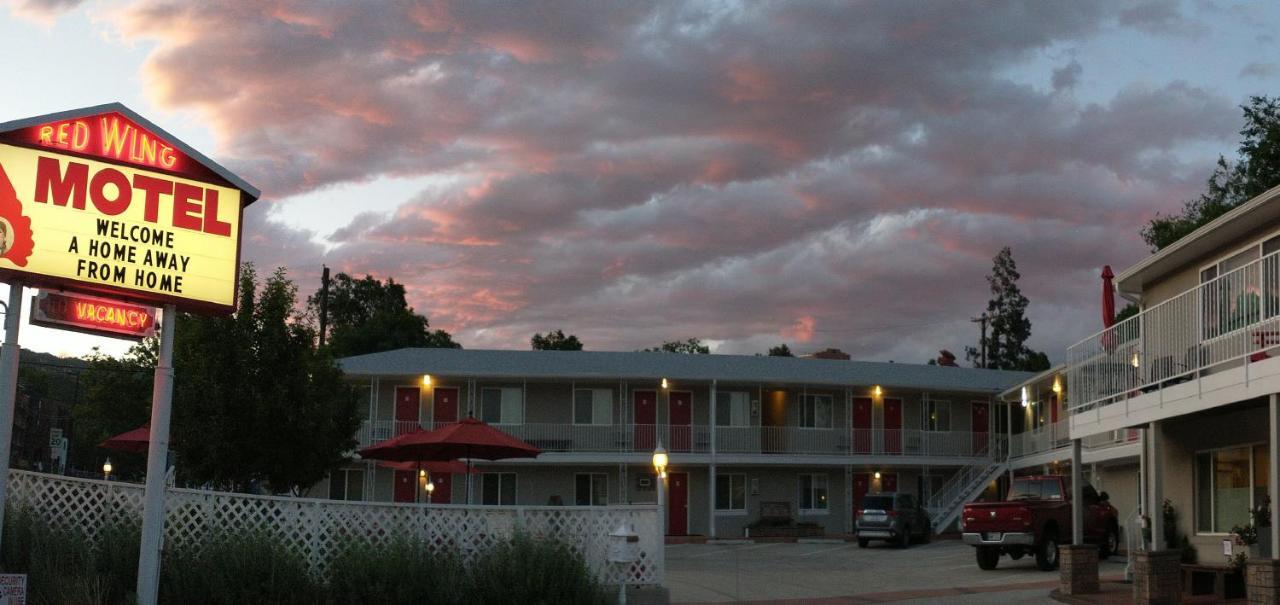 Red Wing Motel มานิทูสปริงส์ ภายนอก รูปภาพ