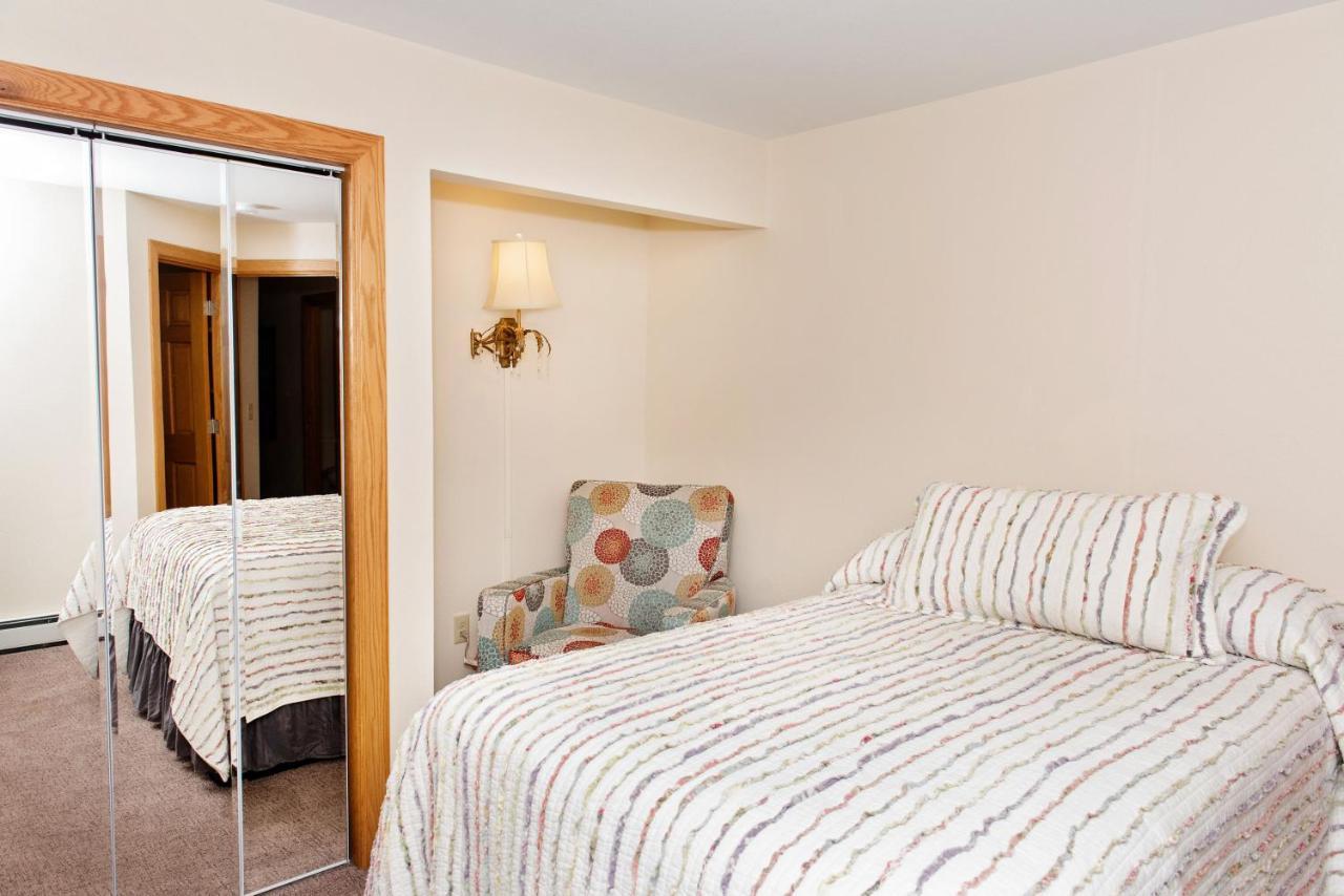 Red Wing Motel มานิทูสปริงส์ ภายนอก รูปภาพ
